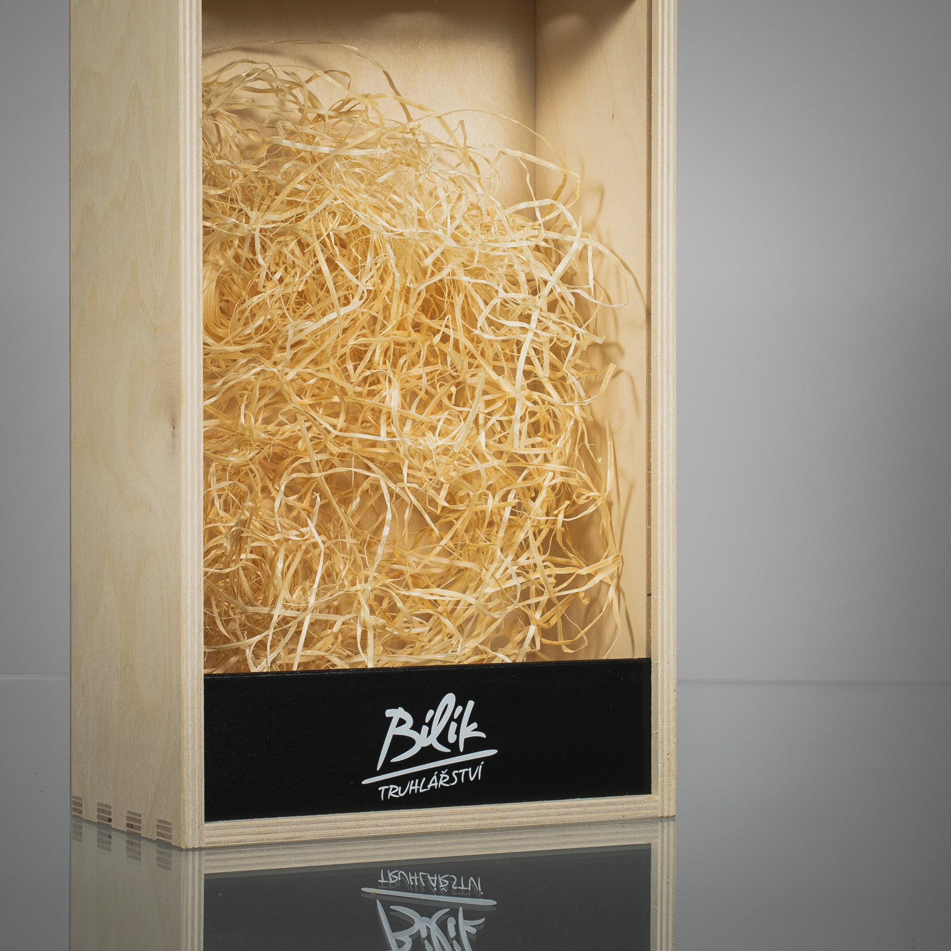 Kazeta na 2 vína - s černým čílkem